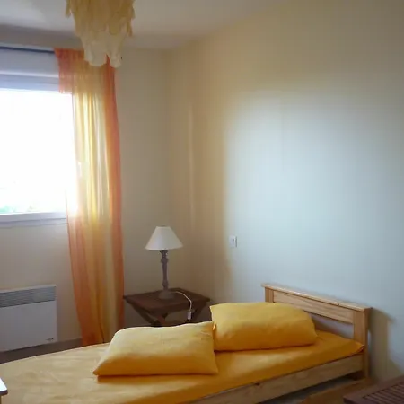Bright In St Raphael With A Balcony, Great Views And Ac Apartment