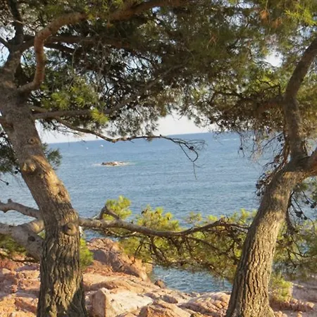 Bright In St Raphael With A Balcony, Great Views And Ac Apartment